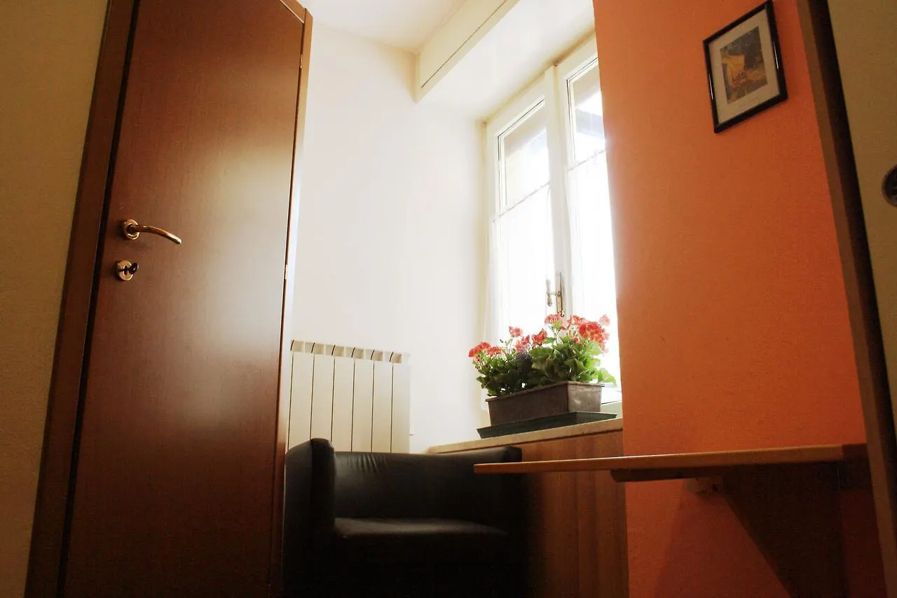 Albergo Della Posta Clusone 0*,  Italy